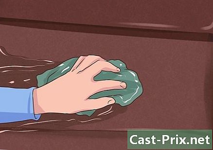 Ako čistiť koženú pohovku - Vodítka