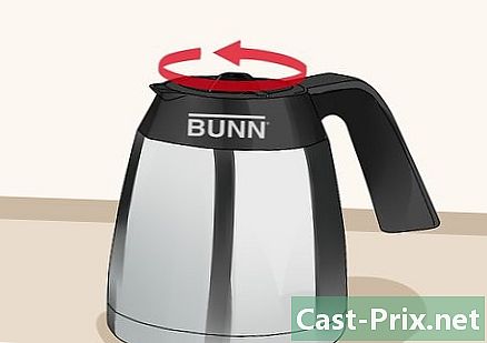 Sådan rengøres en Bunn-kaffemaskine