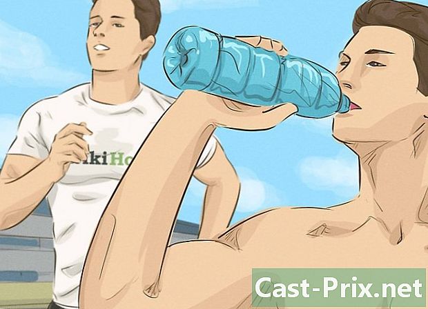 Bagaimana untuk mengurangkan perut dengan air minuman