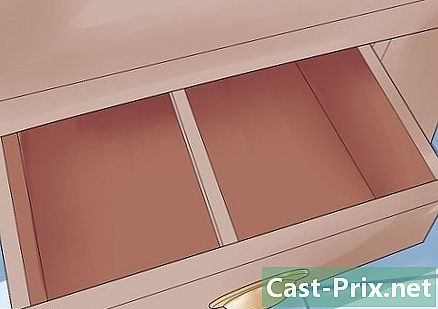 Làm thế nào để lưu trữ một ngăn kéo tủ quần áo - HướNg DẫN