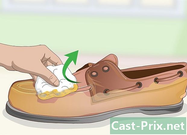Cara menghapus semir sepatu yang salah